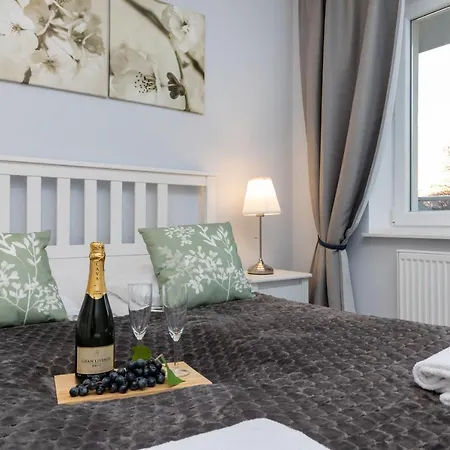 Apartman Apartment Przy Plazy Spacerowa By Renters Kołobrzeg