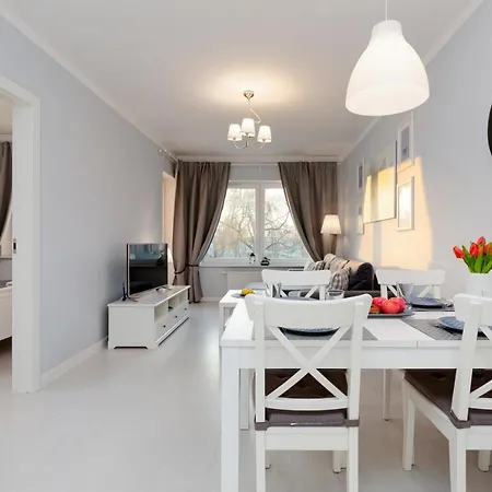 Apartman Apartment Przy Plazy Spacerowa By Renters